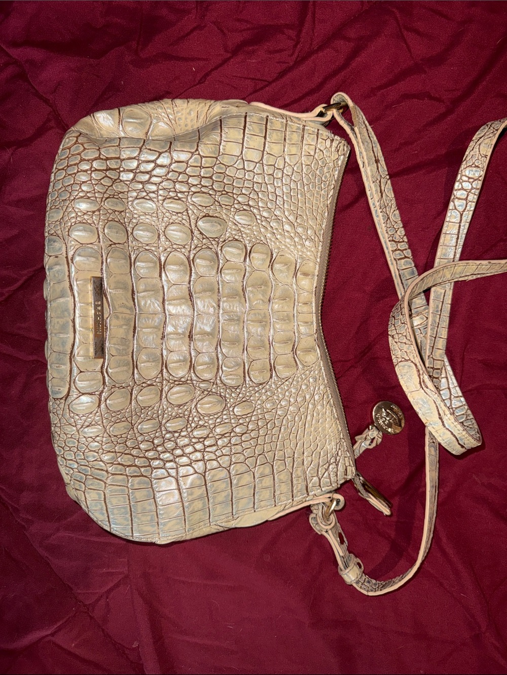 Vintage Brahmin Cream Crocodile Embossed crossbody Bag